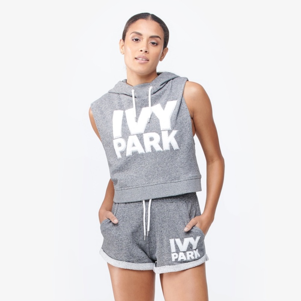 Ivy Park Chenille Logo Crop Hoodie XXS (NWOT)
